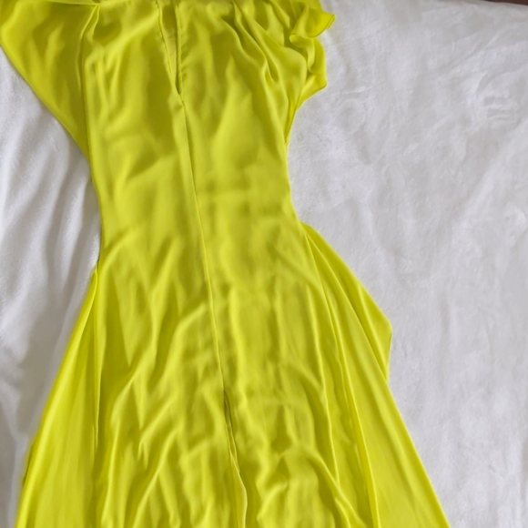 Neon yellow gown - Picture 2 of 3